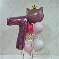 Милая кошечка